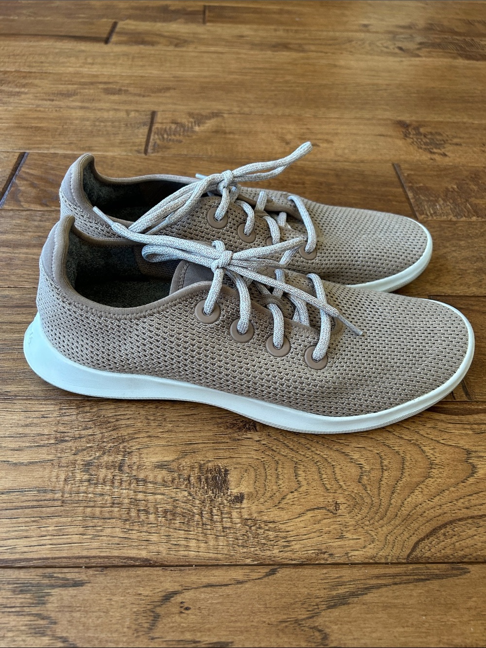 Allbirds Tree Runners Sneakers Sustainable Lightweight Tan Mens Size 9